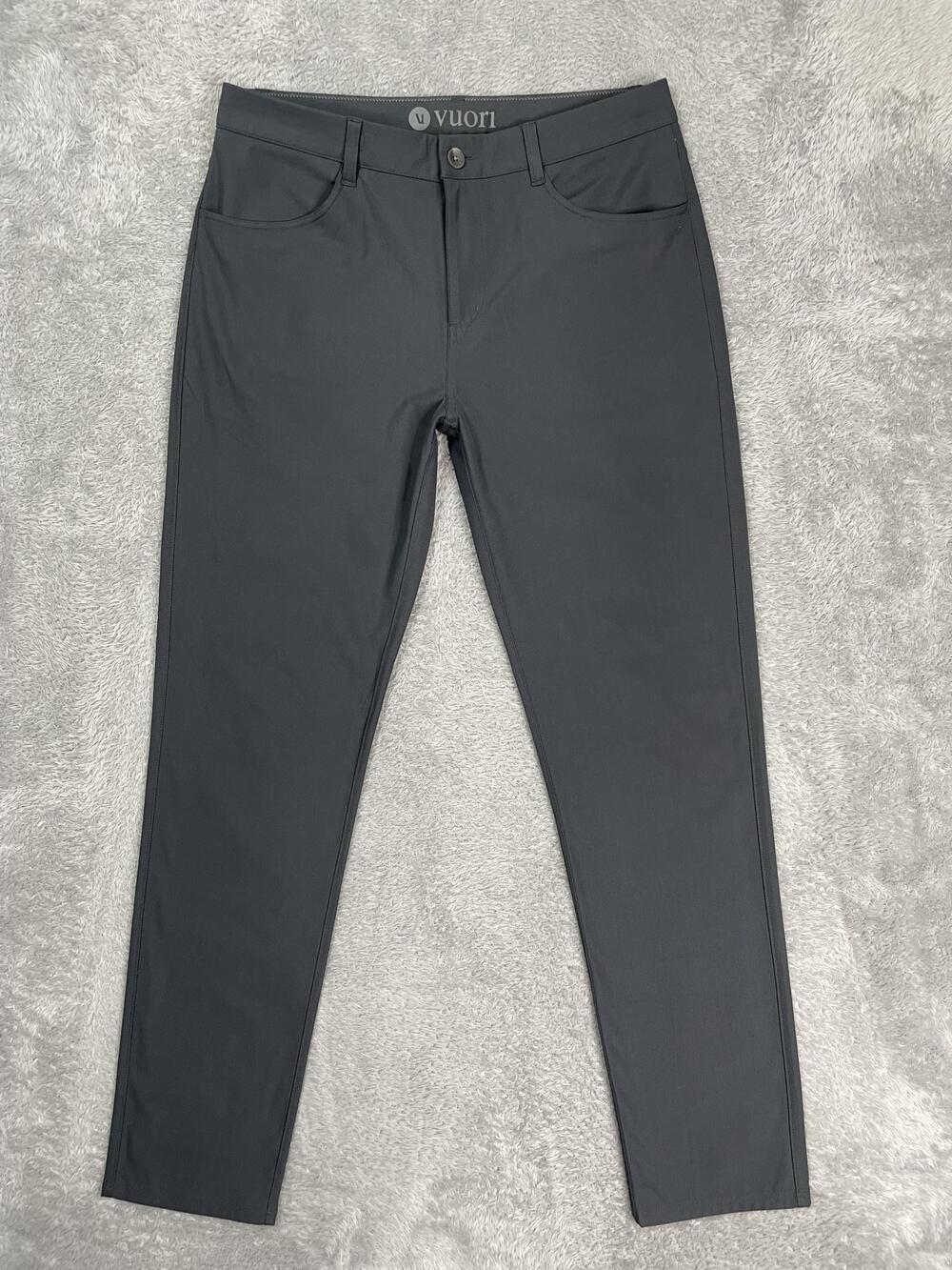 Vuori Meta Pants Mens 33x31* Gray Slim Tapered Chino Zip Pocket Travel Casual